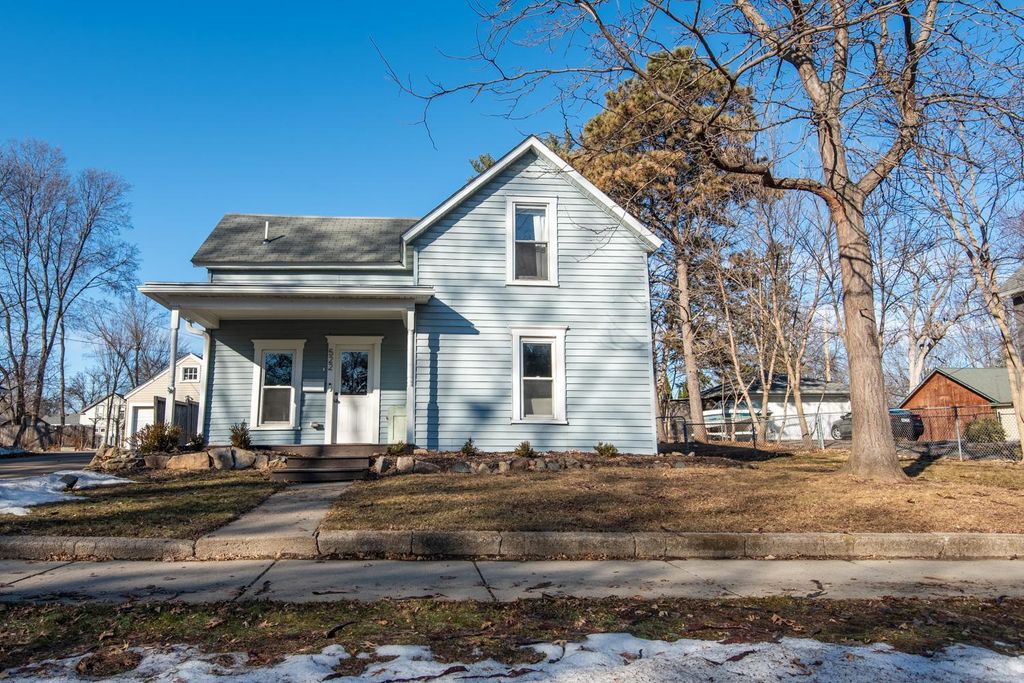 Photo of 522 6th Street W, Hastings, MN 55033 (MLS # 7022428)