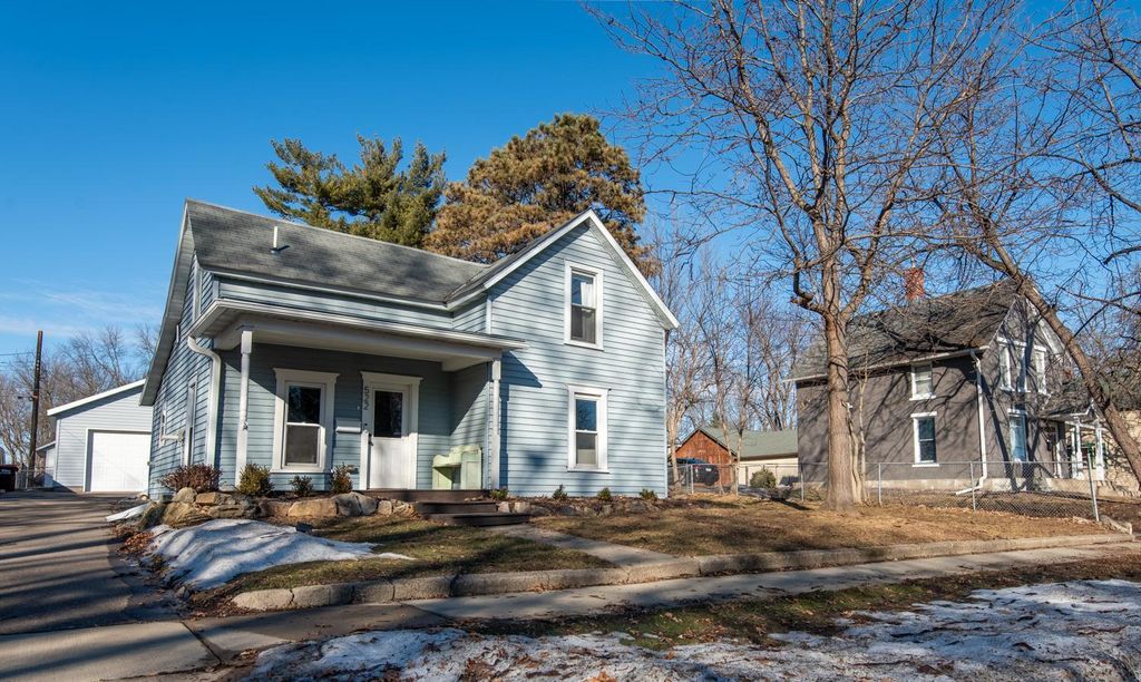 Photo of 522 6th Street W, Hastings, MN 55033 (MLS # 7022428)