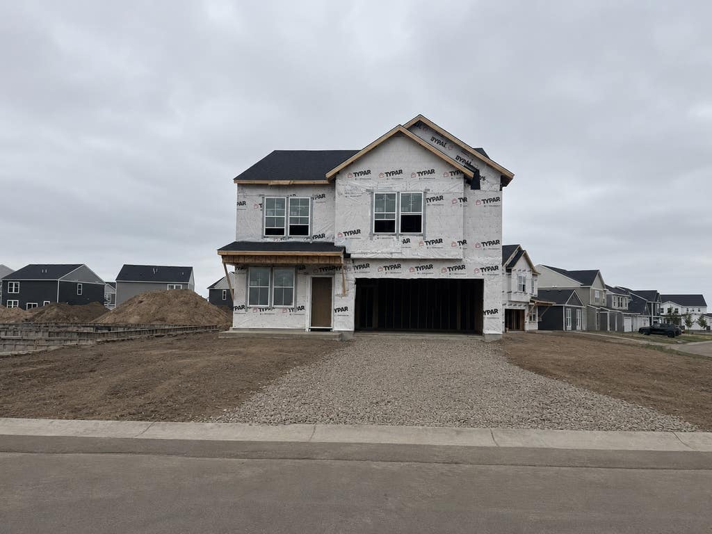 Photo of 15165 Amber Fields Boulevard, Rosemount, MN 55068 (MLS # 7116179)