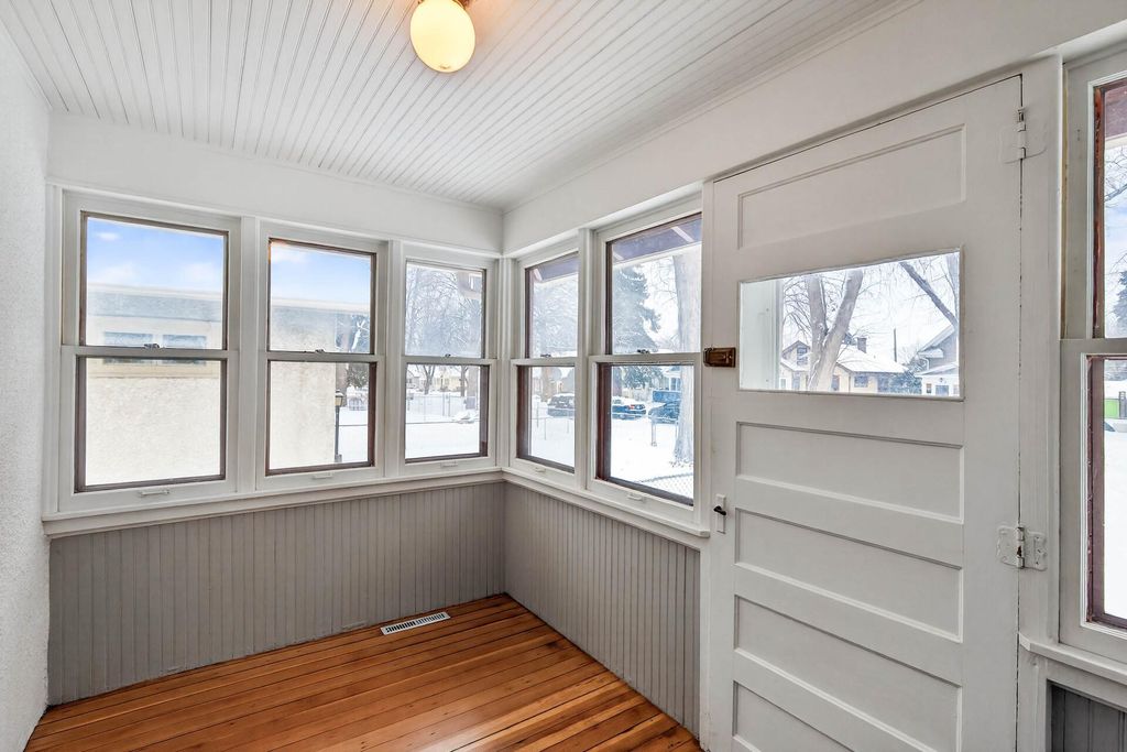 Photo of 3923 Russell Avenue N, Minneapolis, MN 55412 (MLS # 7003441)