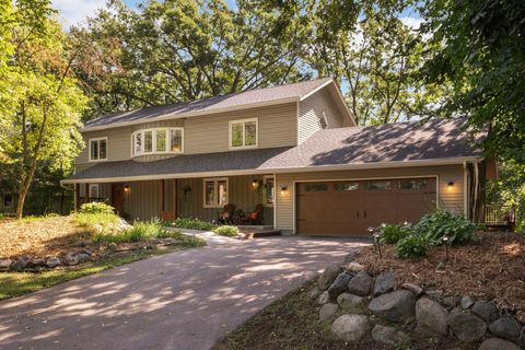 1338 Ches Mar Lane Eagan MN 55123