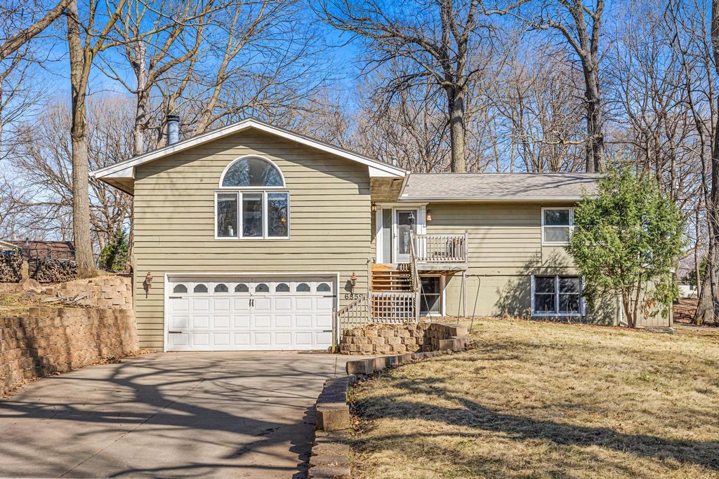 Photo of 6859 Yuma Drive, Chanhassen, MN 55317 (MLS # 7047819)