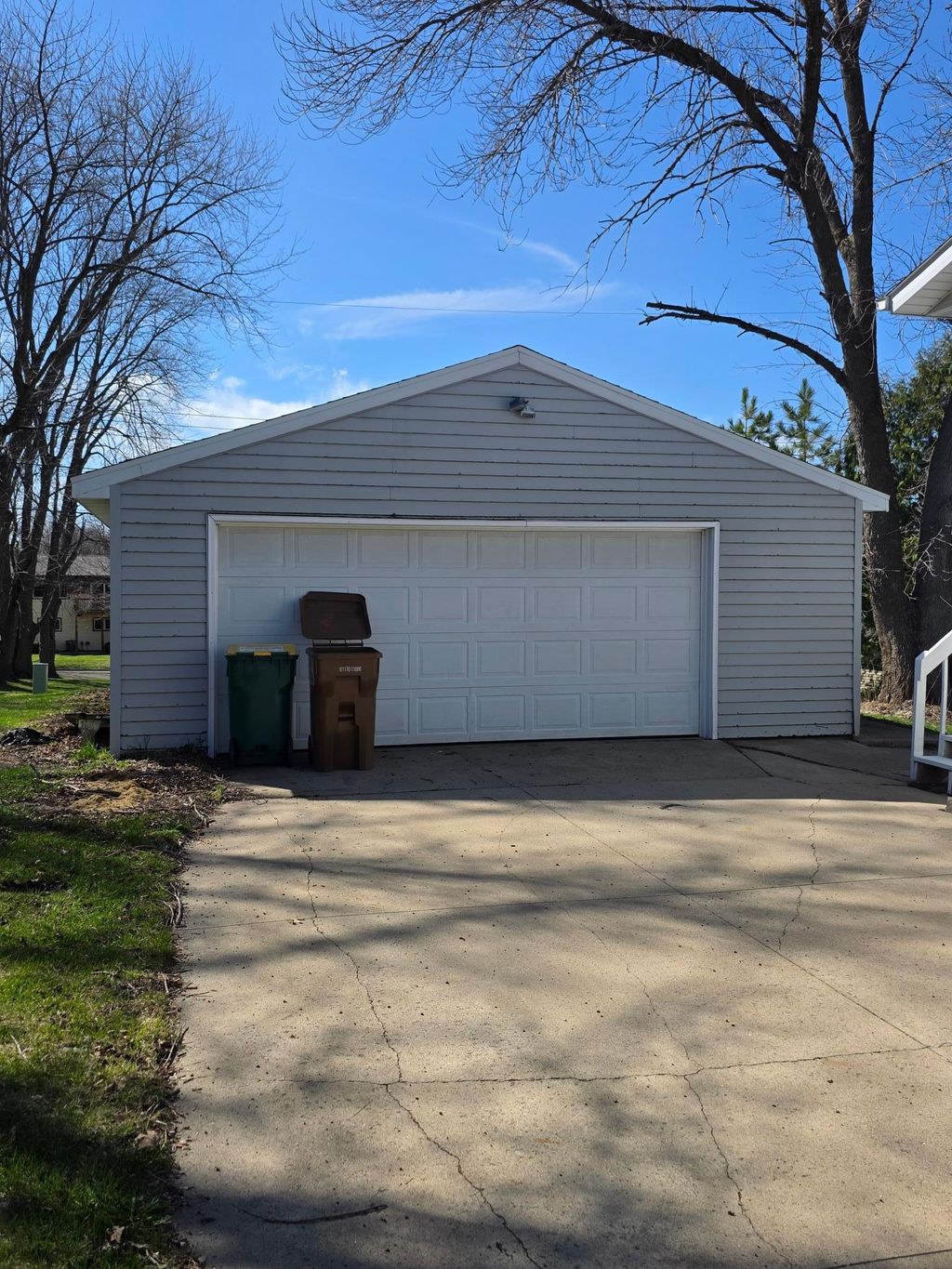Photo of 1617 Crystal Drive, Albert Lea, MN 56007 (MLS # 7044394)