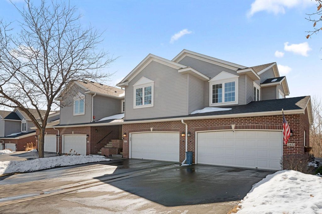 Photo of 3485 Bay Knolls Drive NW, Prior Lake, MN 55372 (MLS # 7041195)