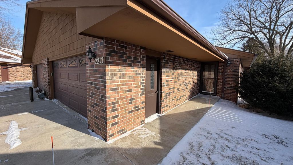 Photo of 2217 Baihly Court SW, Rochester, MN 55902 (MLS # 7013201)