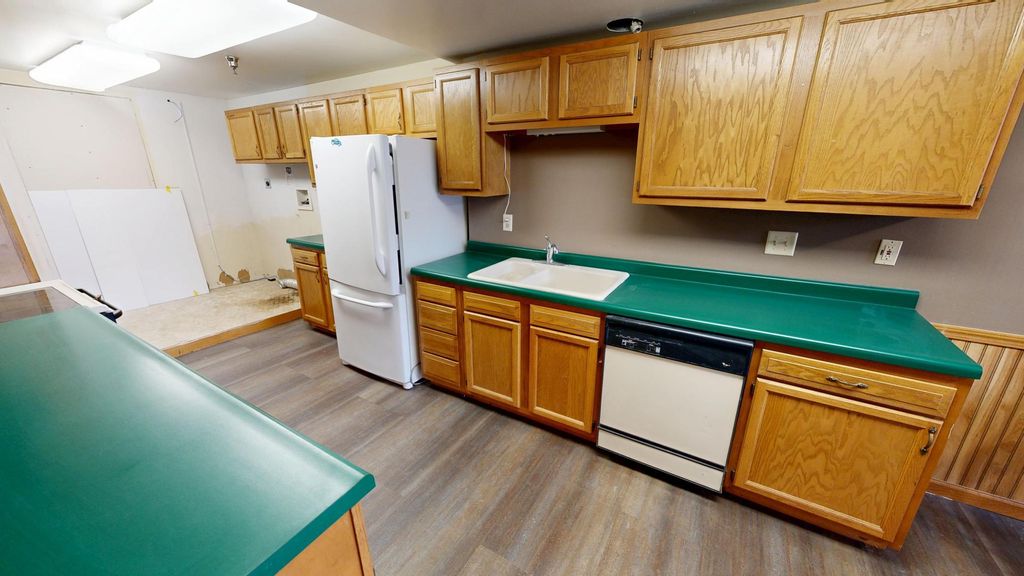 Photo of 545 Pacific Avenue SW, Willmar, MN 56201 (MLS # 7071321)