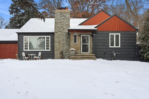 345 Capitol View Avenue Roseville MN 55113