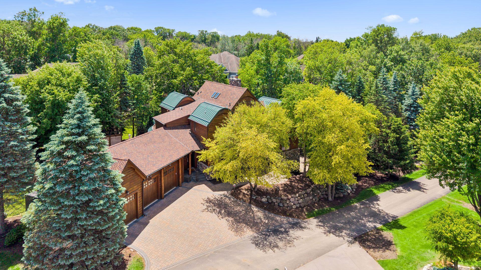 2439 Emerald Trail