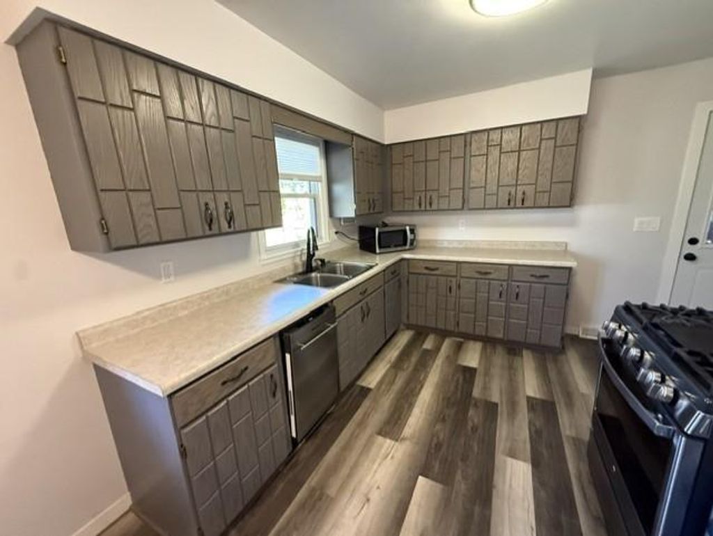Photo of 725 6th Street S, Breckenridge, MN 56520 (MLS # 7114737)