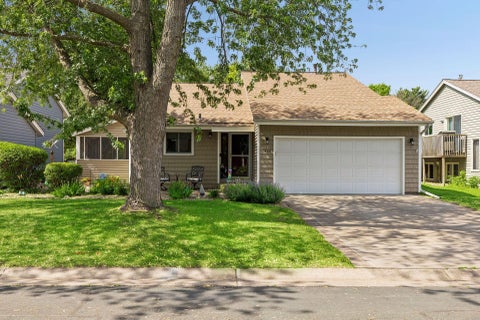 Photo of 1420 Knoll Drive, Shoreview, MN 55126 (MLS # 7085314)