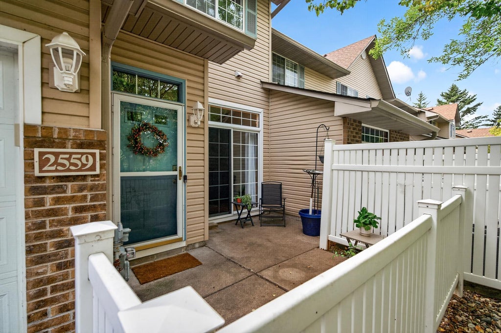 Photo of 2559 Mallard Drive, Woodbury, MN 55125 (MLS # 7136542)