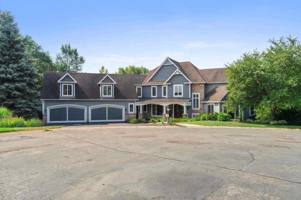 Photo of 9127 Alger Court, Inver Grove Heights, MN 55077 (MLS # 7127587)