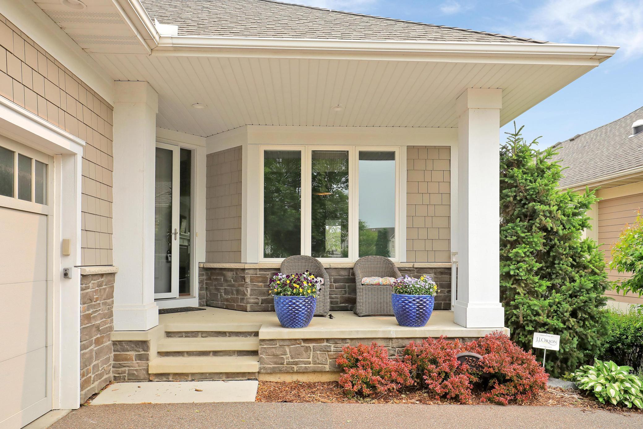 2524 Sandstone Lane