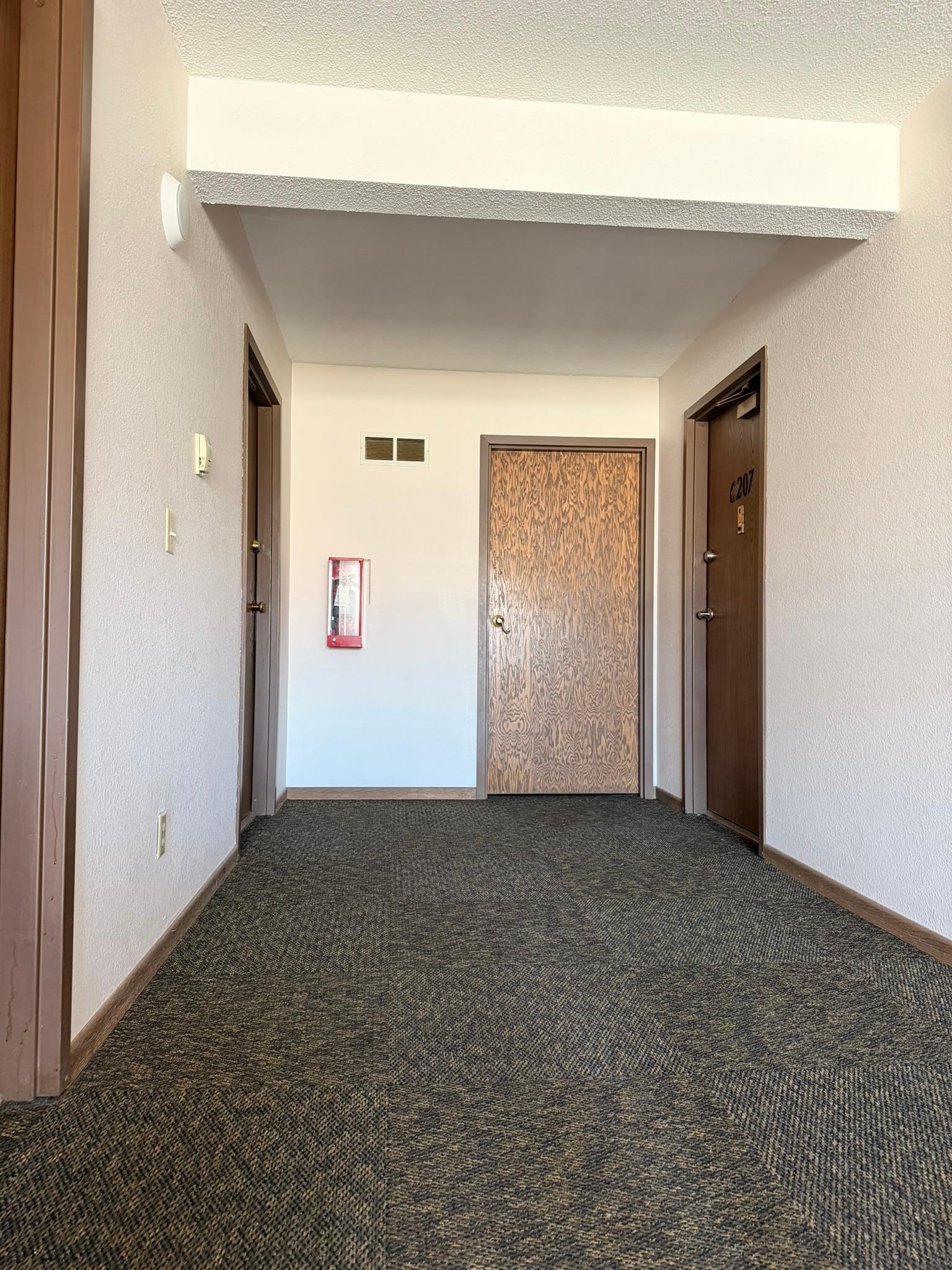 2120 Valleyhigh Drive NW C206