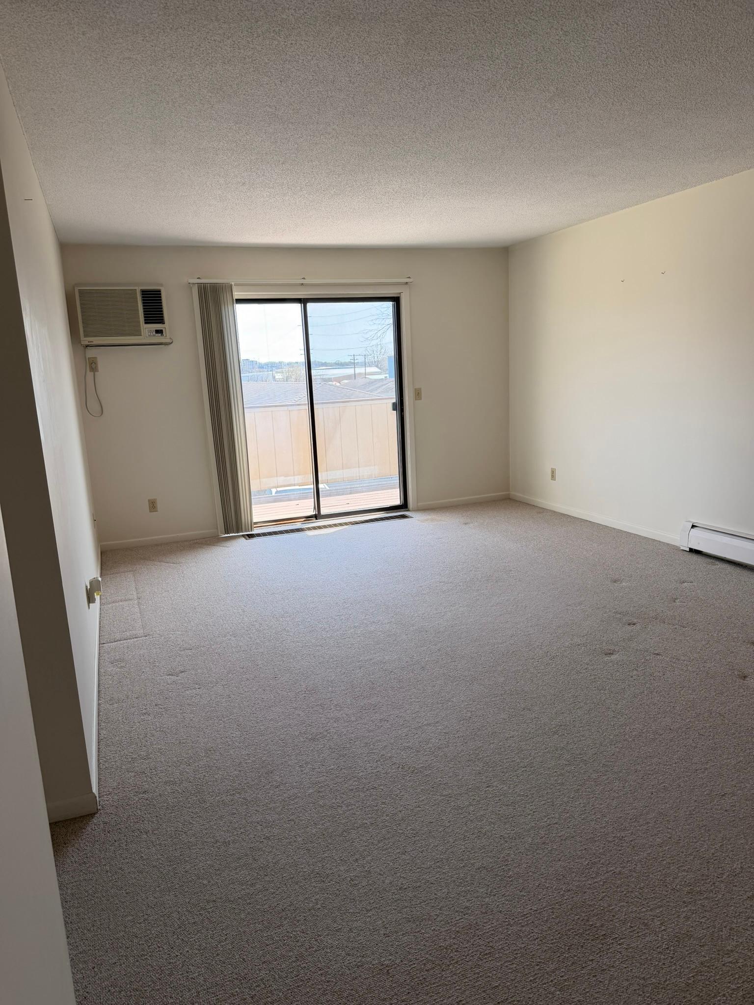 2120 Valleyhigh Drive NW C206