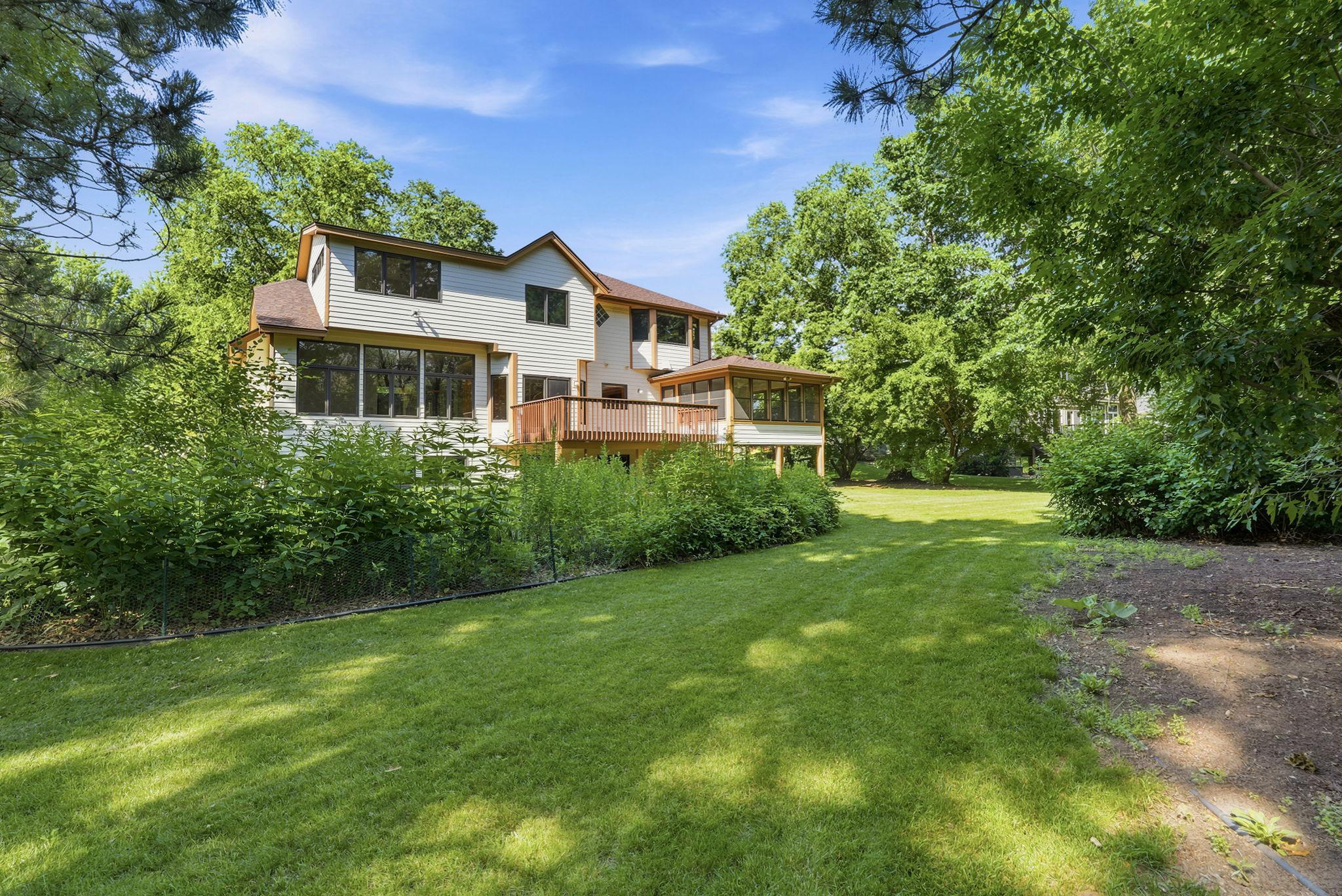 9272 Duckwood Trail