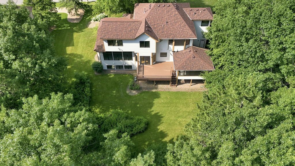 Photo of 9272 Duckwood Trail, Woodbury, MN 55125 (MLS # 7105474)