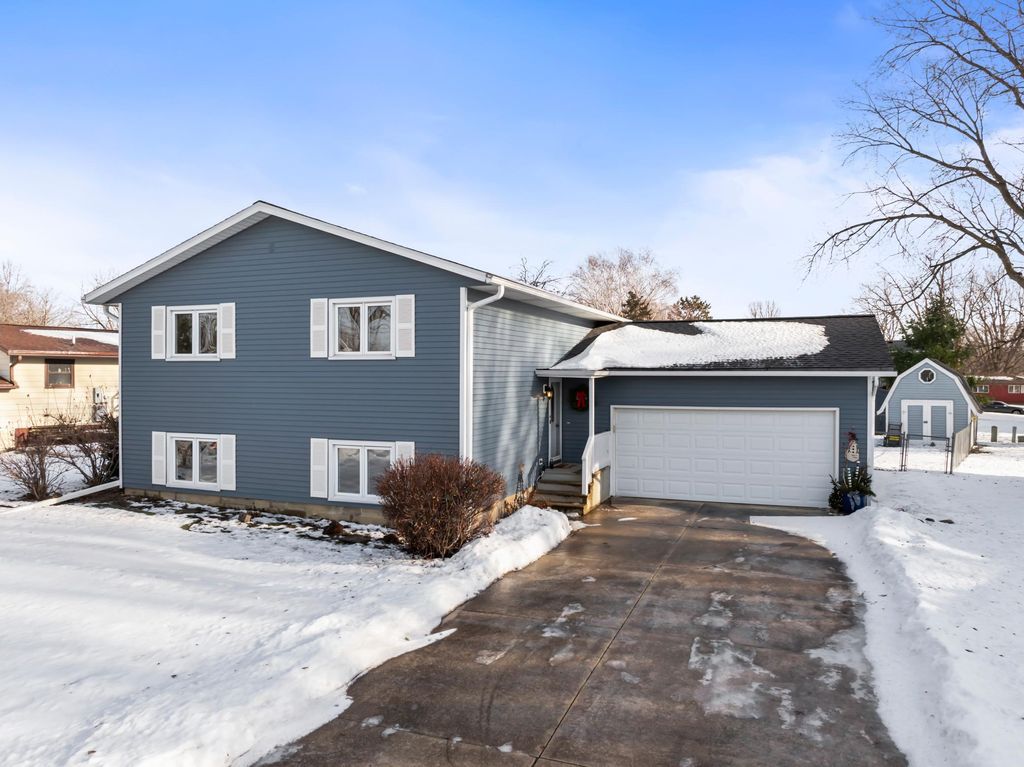 Photo of 405 9th Avenue Circle NW, Kasson, MN 55944 (MLS # 7007917)