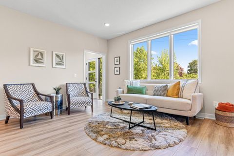 2446 County Road D W Roseville MN 55112