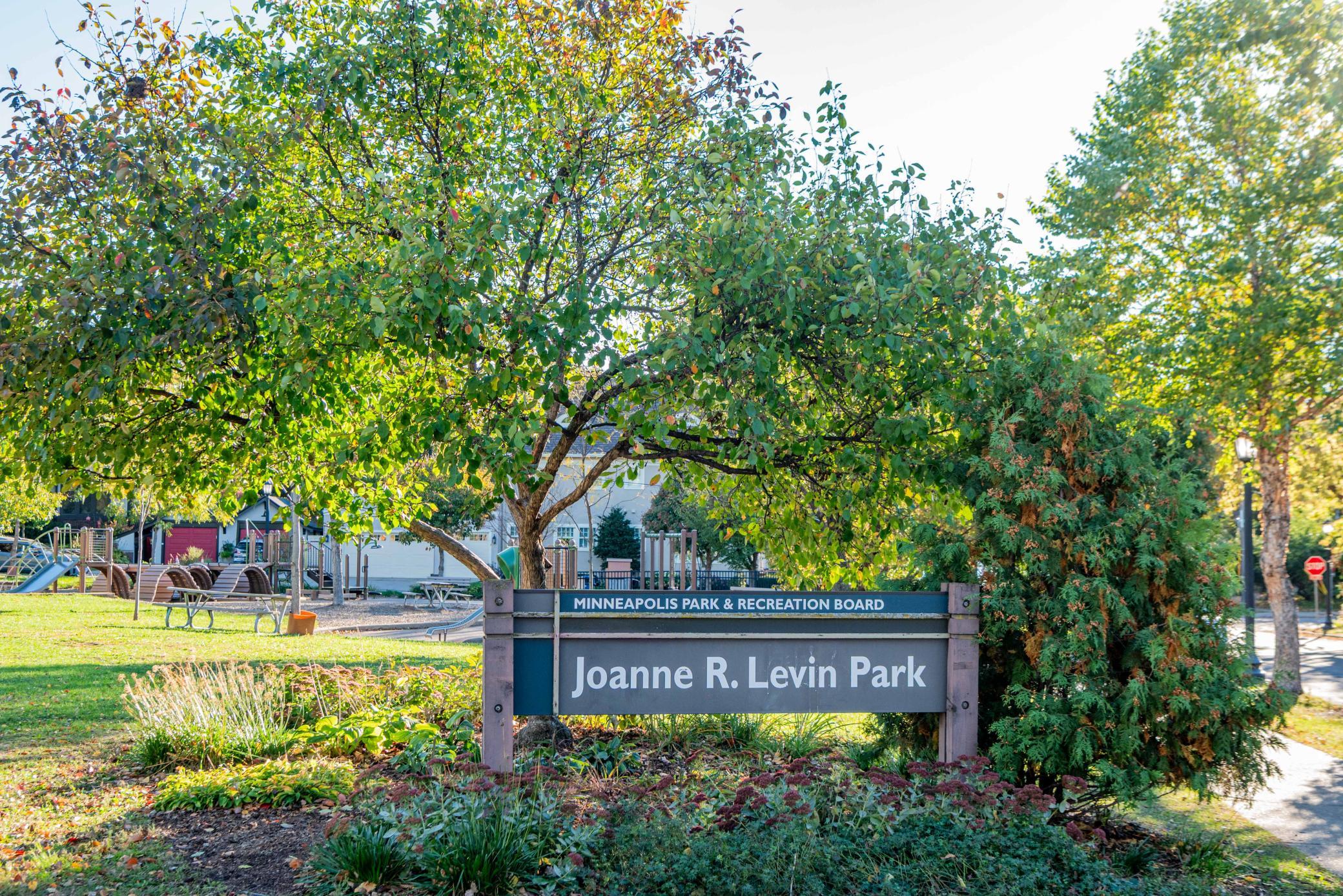 2503 Irving Avenue S