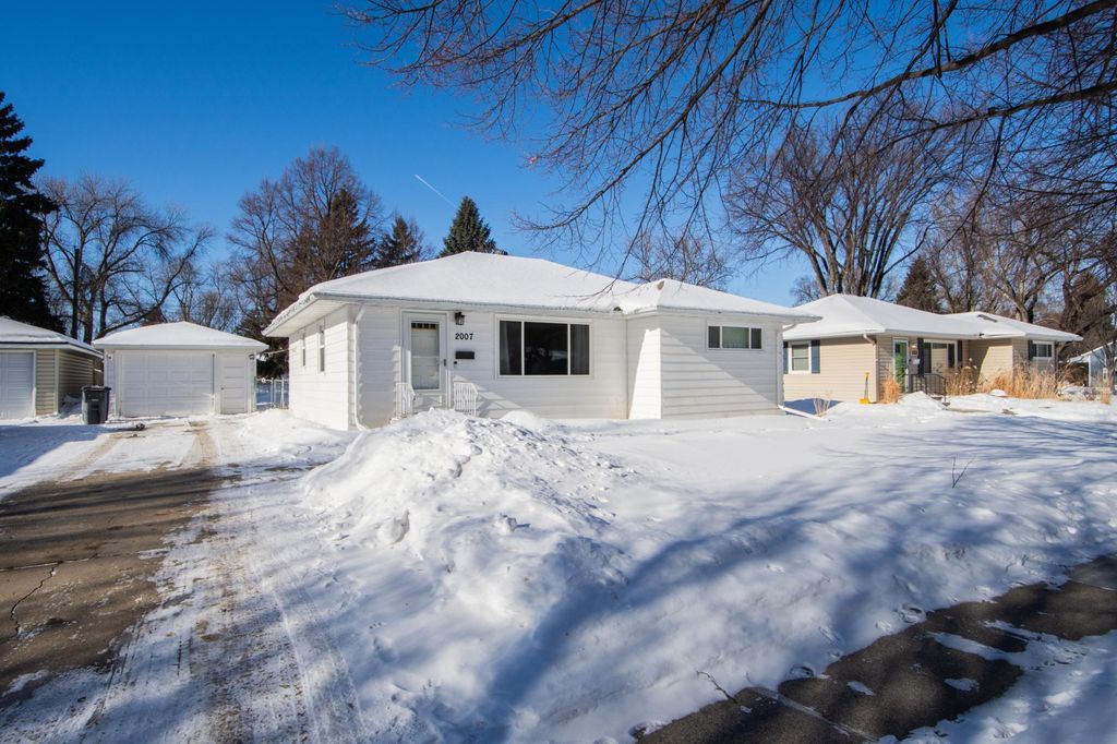 Photo of 2007 6th Street S, Moorhead, MN 56560 (MLS # 7013023)