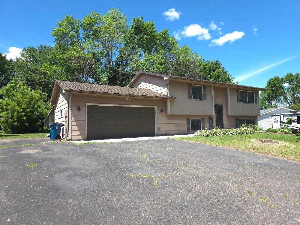 Photo of 5627 Lannon Avenue NE, Albertville, MN 55301 (MLS # 7094382)