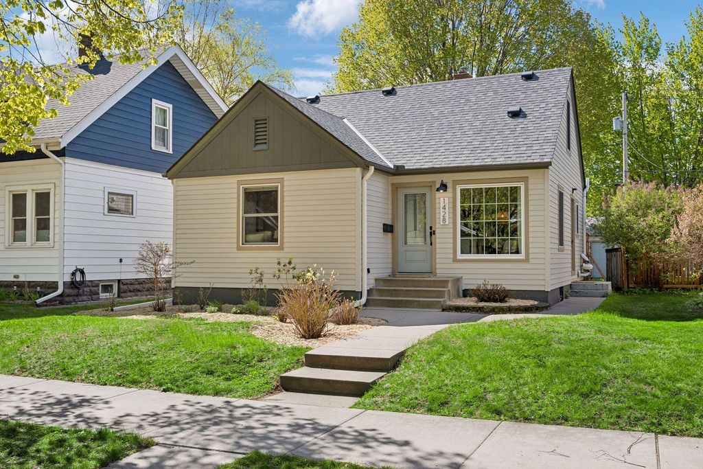 Photo of 1428 Sargent Avenue, Saint Paul, MN 55105 (MLS # 7044051)