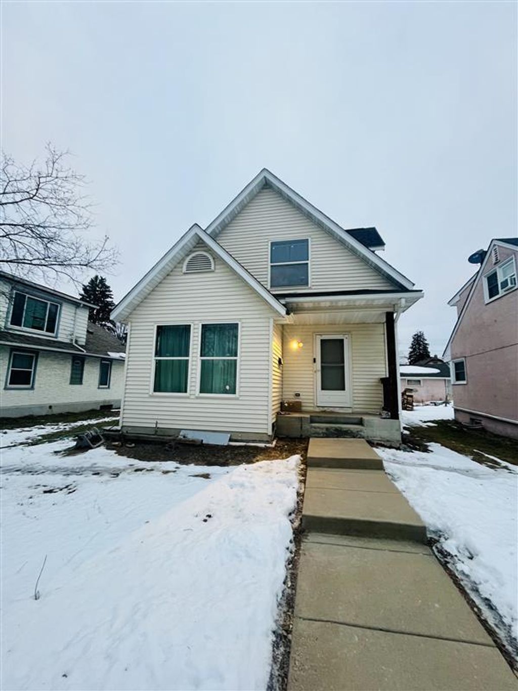 Photo of 1149 5th Street E, Saint Paul, MN 55106 (MLS # 7017120)