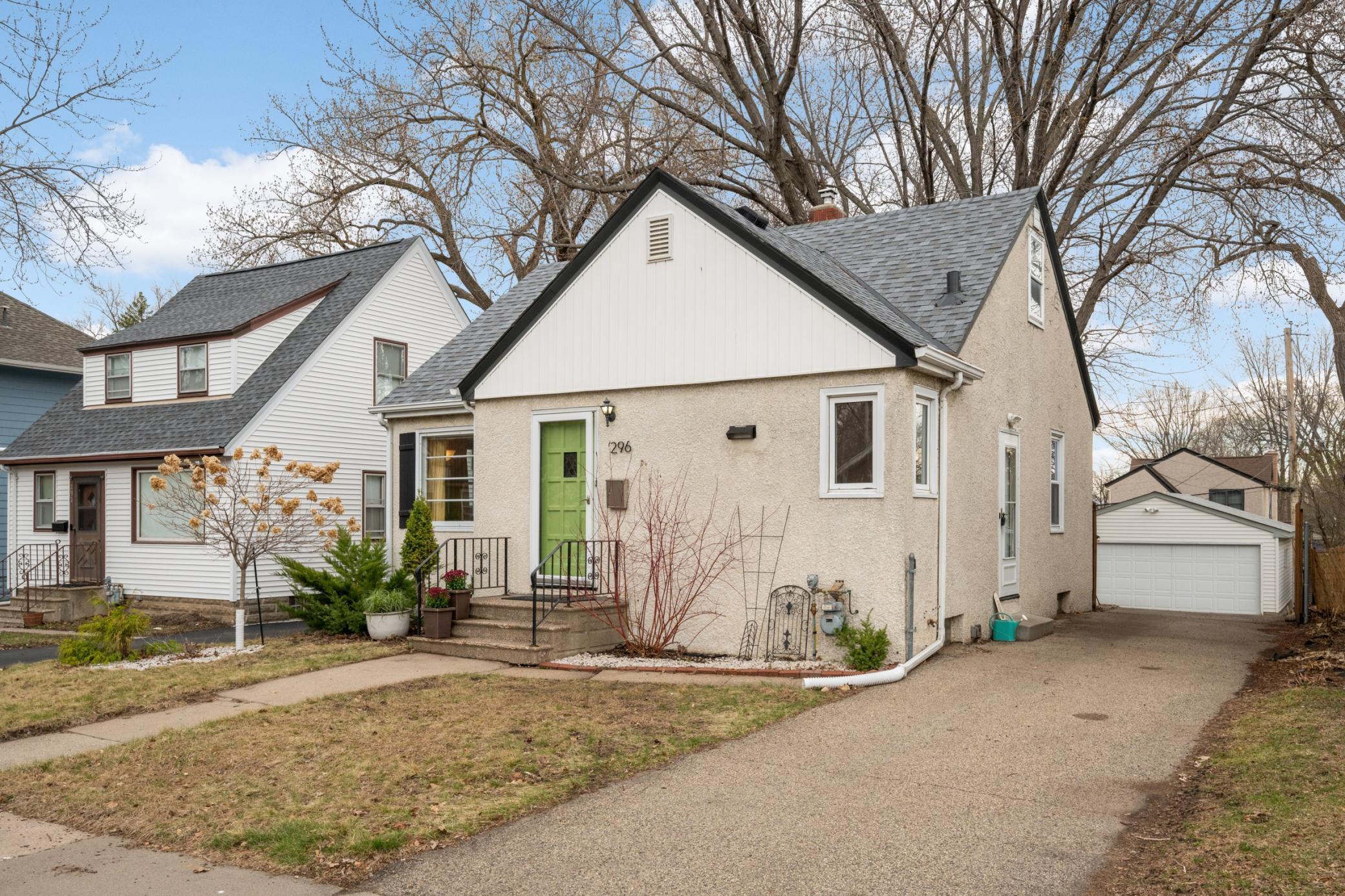 296 Hamline Avenue S