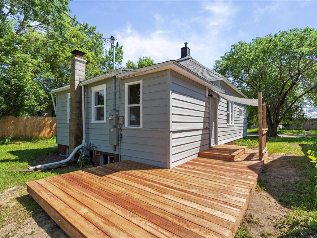 409 7th Street SE