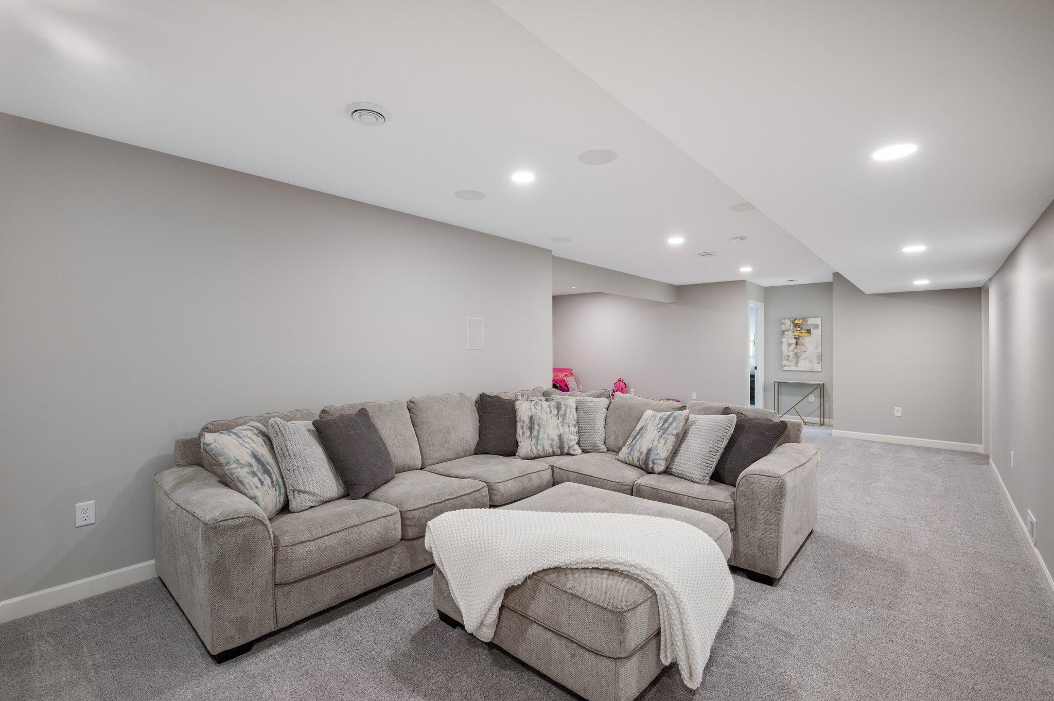 8040 180th Street W
