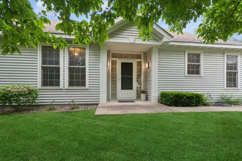 483 Meadowood Lane Burnsville MN 55337