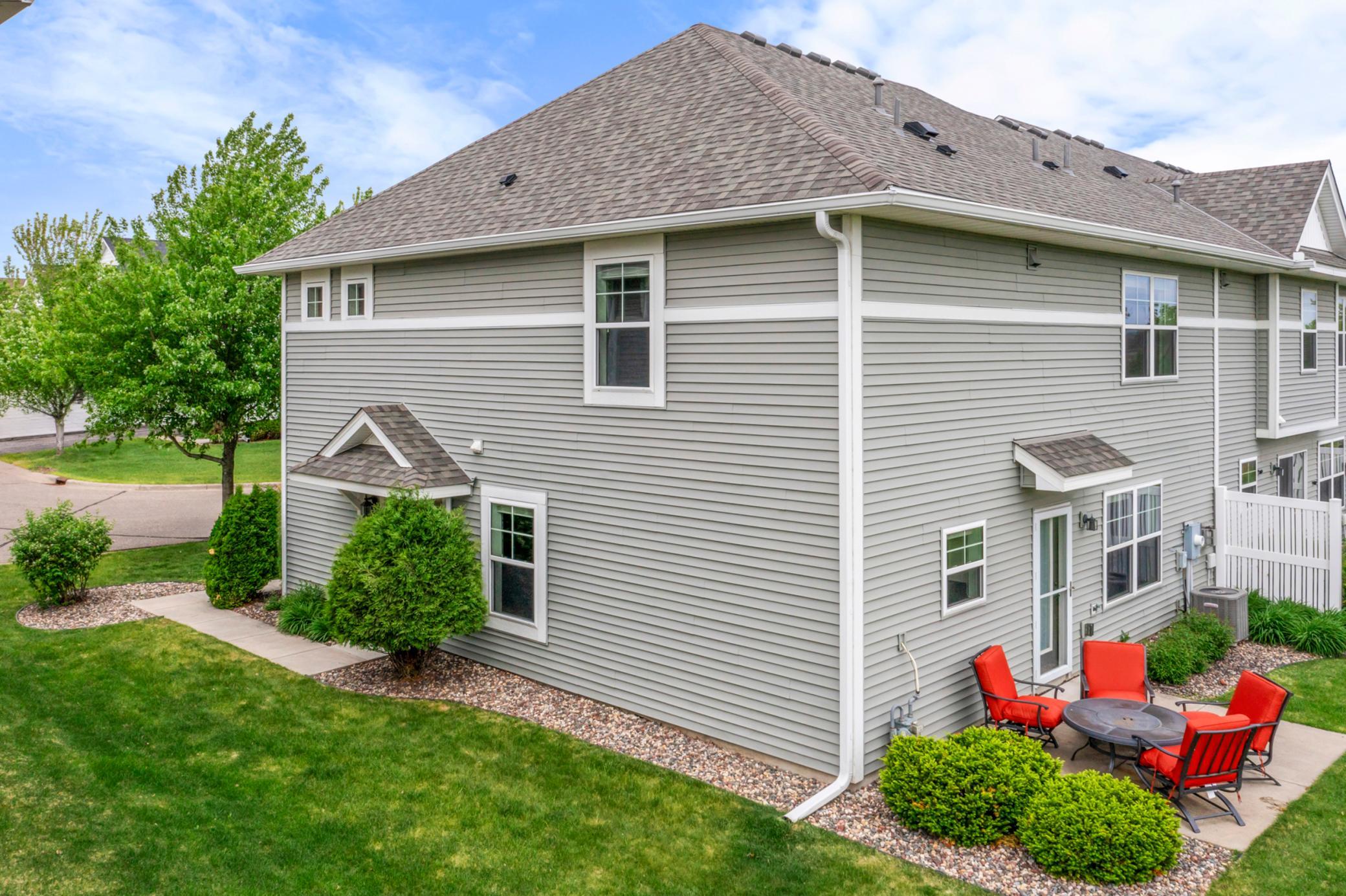 9993 5th Street Lane N