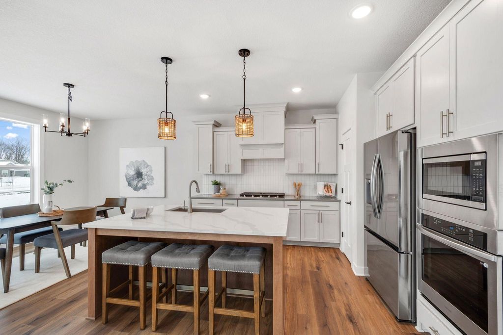 Photo of 10261 Shadyview Lane N, Maple Grove, MN 55311 (MLS # 7012507)