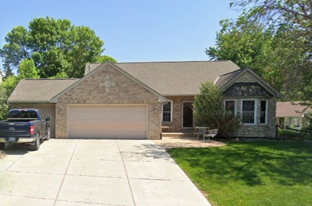 Photo of 6030 Meadowood Court, Savage, MN 55378 (MLS # 7009527)