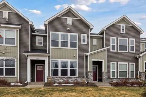 Photo of 14440 Twin Lakes Circle, Burnsville, MN 55306 (MLS # 7037319)