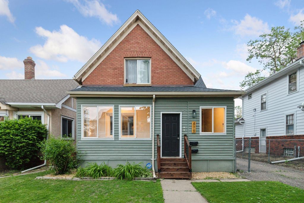 Photo of 479 Michigan Street, Saint Paul, MN 55102 (MLS # 7054974)