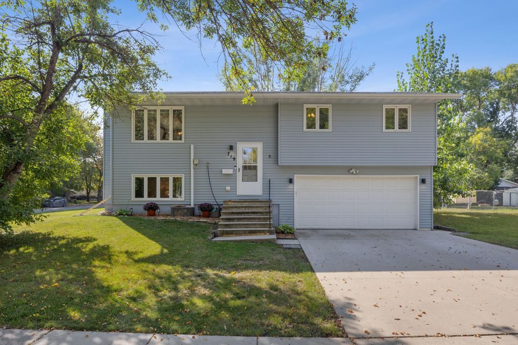 Photo of 719 10th Avenue E, West Fargo, ND 58078 (MLS # 7058242)