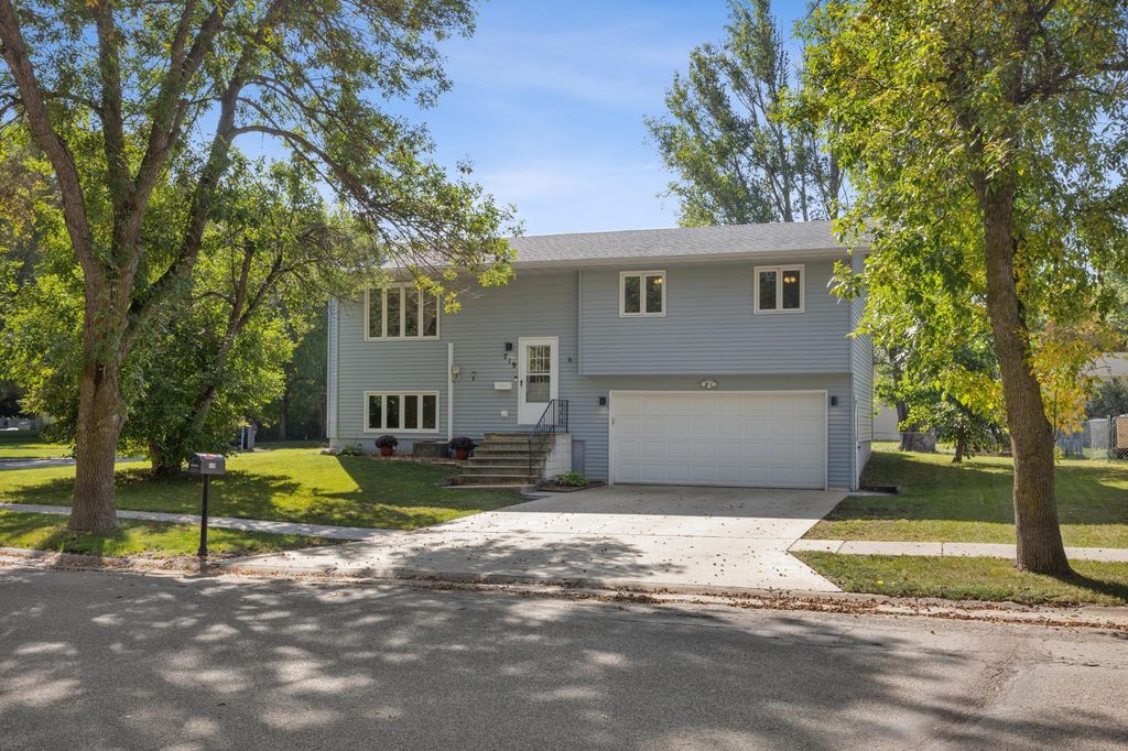 Photo of 719 10th Avenue E, West Fargo, ND 58078 (MLS # 7058242)