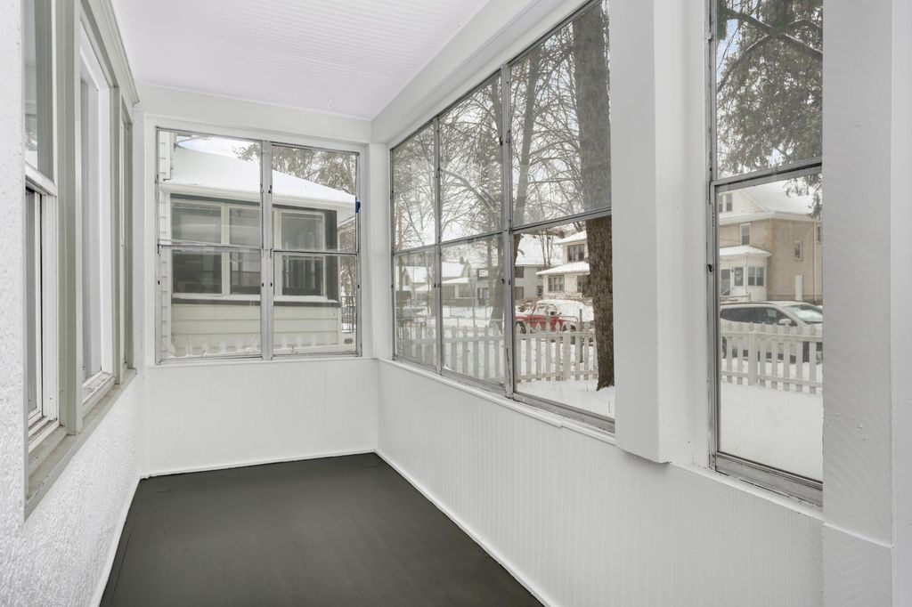 Photo of 2518 Thomas Avenue N, Minneapolis, MN 55411 (MLS # 7006764)