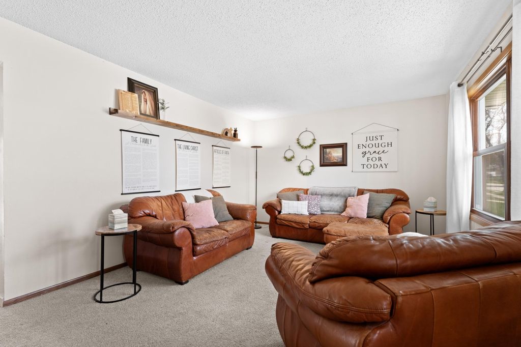 Photo of 2014 43rd Street NW, Rochester, MN 55901 (MLS # 7054897)