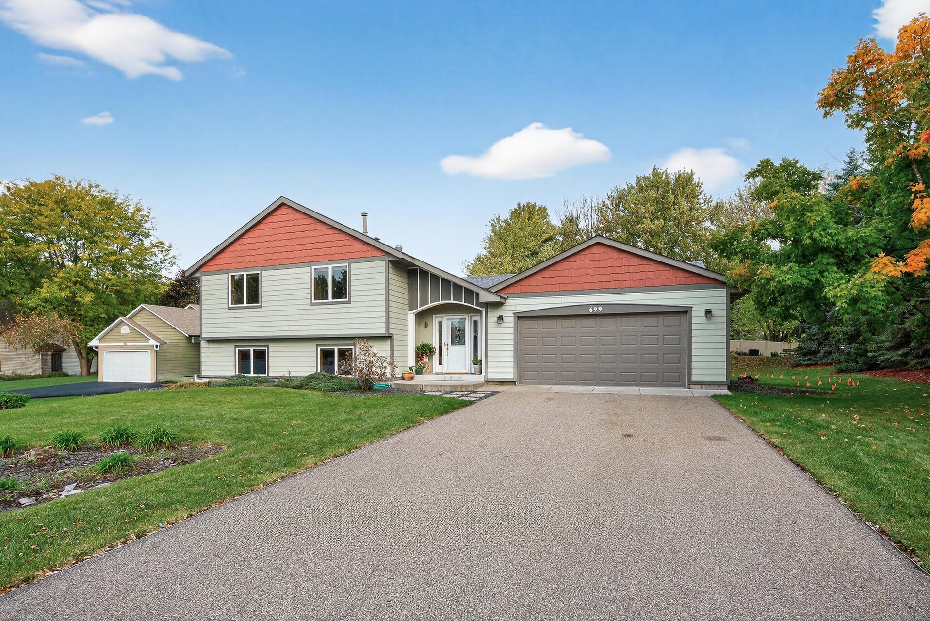699 Calvin Court