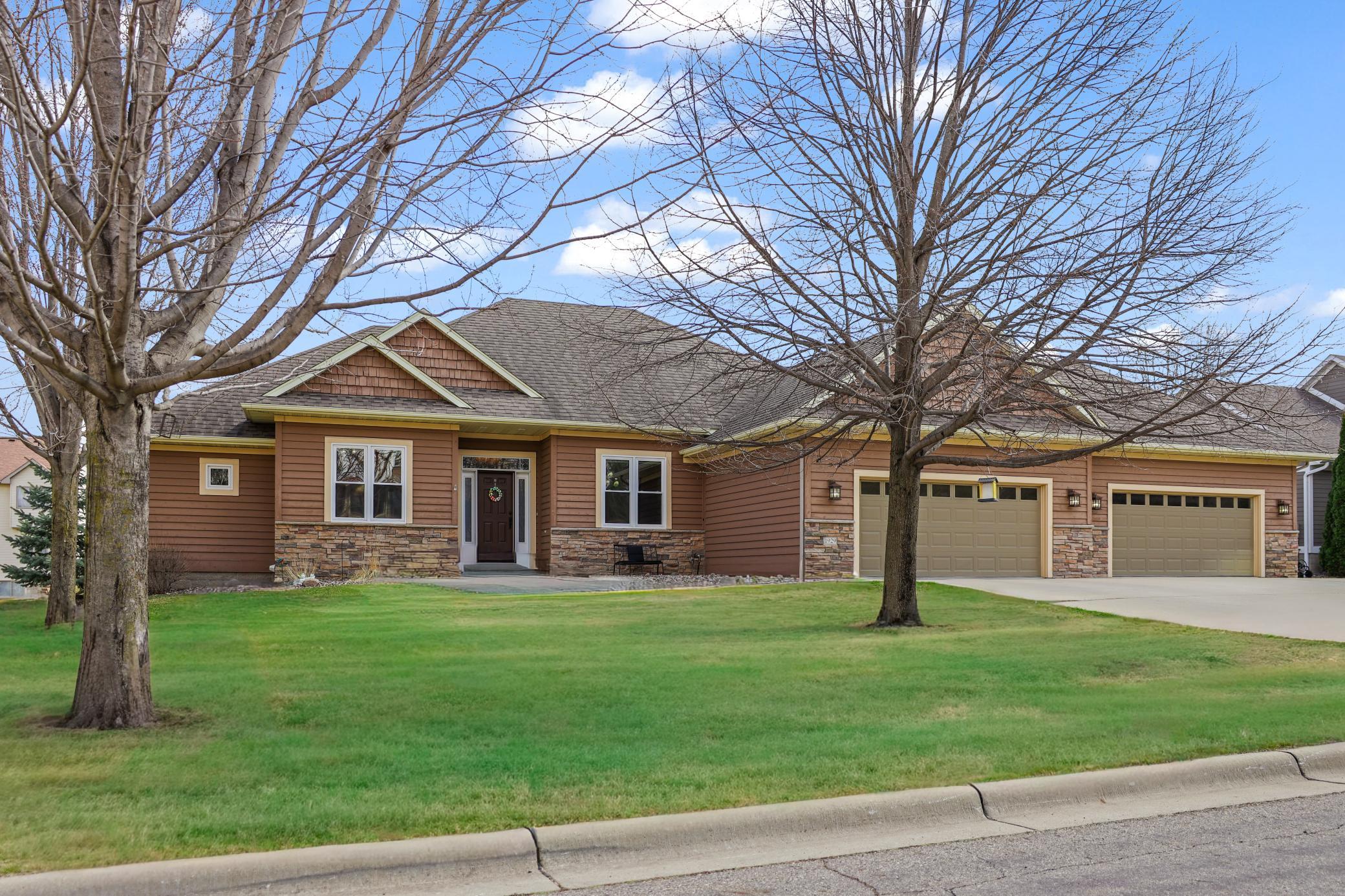 3-web-or-mls-AT8A4087.jpg