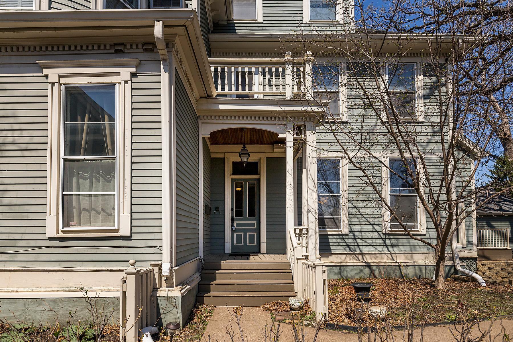 112 Western Avenue N 4