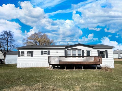 Photo of 513 N Main Street, Sanborn, MN 56083 (MLS # 6700290)