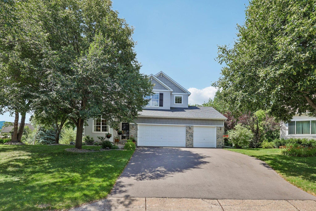 Photo of 3424 N View Bay, Woodbury, MN 55125 (MLS # 7107333)