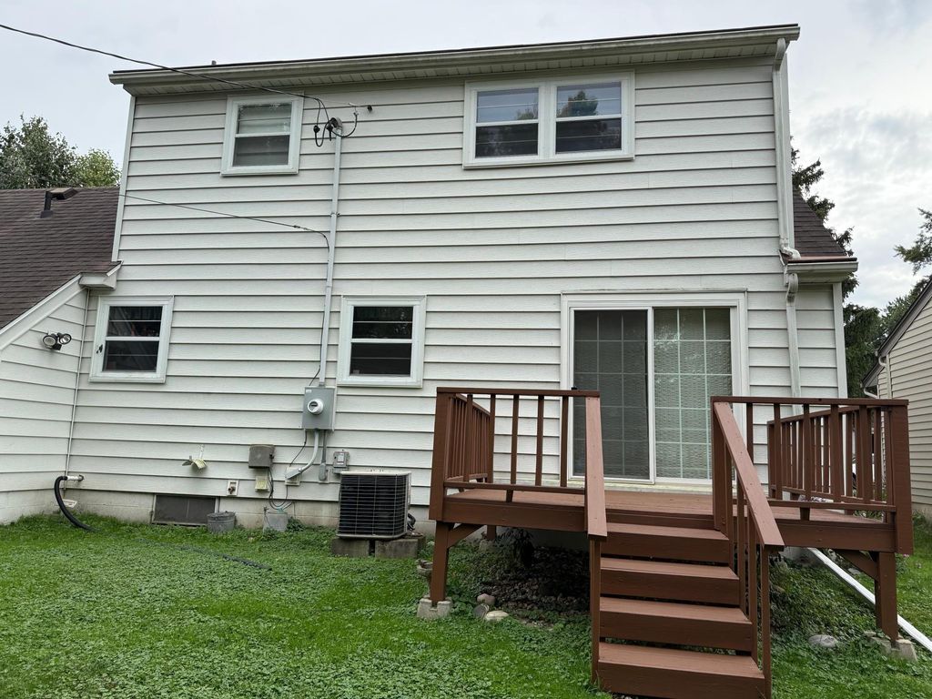 Photo of 16 Bruce Court, Mankato, MN 56001 (MLS # 7000473)