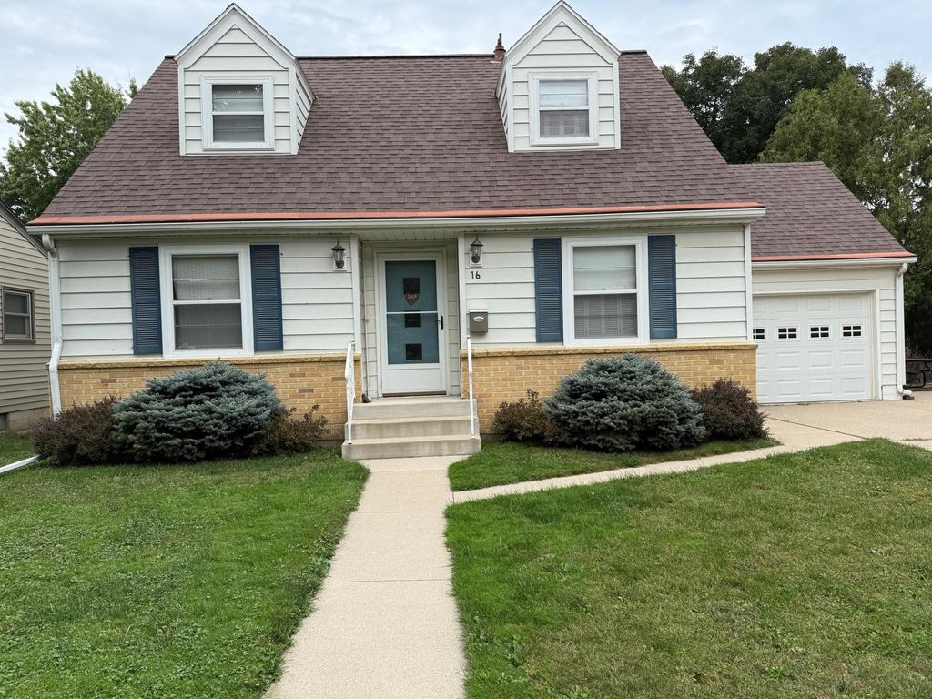 Photo of 16 Bruce Court, Mankato, MN 56001 (MLS # 7000473)