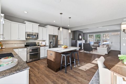 359 Pleasant Avenue Saint Paul MN 55102