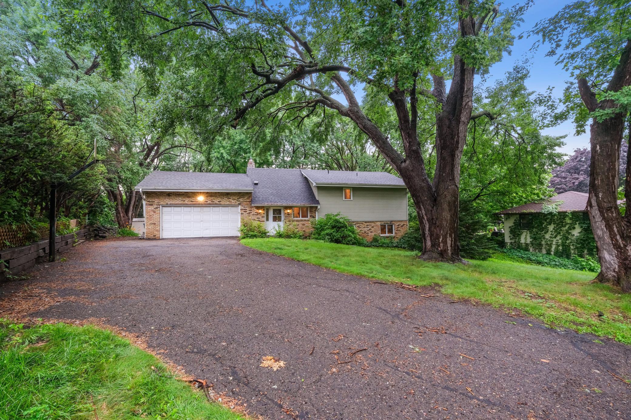 2252 Highway 36 W